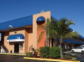 Magnuson Hotel Bradenton，位于布雷登顿的酒店