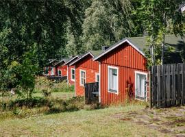 Holiday House with beautiful scenery near Göta Kanal，位于Undenäs的酒店