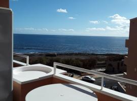 Primera linea playa, vista espectacular，位于厄尔梅达诺的酒店