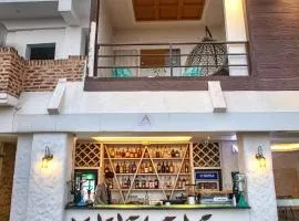 Arushi Boutique Hotel