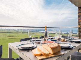 Newquay Fistral Beach View，位于纽基的高尔夫酒店