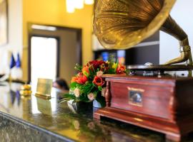 特卡德拉酒店，位于布加勒斯特的酒店