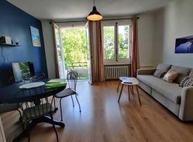 Appartement spacieux centre Aix les Bains，位于艾克斯莱班的滑雪度假村