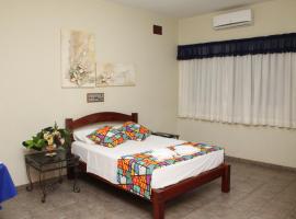 Grandes Lagos Park Hotel，位于Jales的酒店