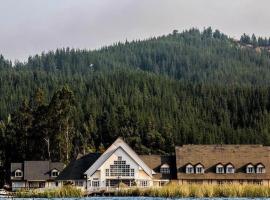 Hotel Marina Vichuquen，位于维丘肯的酒店