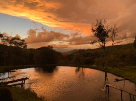 Delirius Hospedagem，位于伊塔蒙蒂的酒店