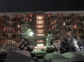 Flora Apartment 612A