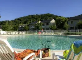 T3 la savane saint Geniez d'olt 2 piscines chauffées dans une charmante résidence de vacances
