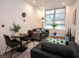 Modern 2 Bedroom Apartment in Bolton