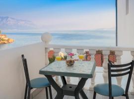 Summer Beach Rooms，位于奥米什的酒店