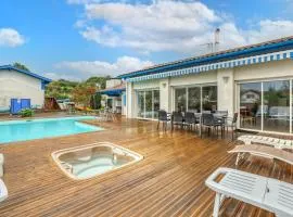 Villa spacieuse à Bidart avec piscine privée 330 m²