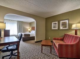 Clarion Inn & Suites - University Area