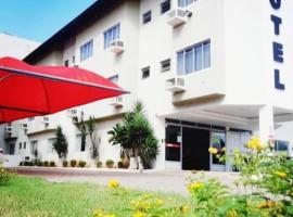 Hotel Indaial，位于因达亚尔的酒店