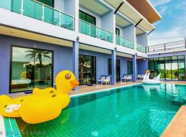 The Phu Resort，位于盼武里帕那普兰附近的酒店