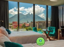 Hotel Kavia Monterrey，位于蒙特雷帕贝隆M活动场馆附近的酒店