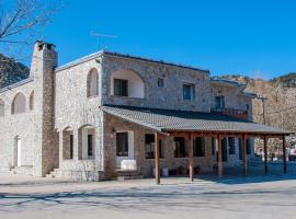 Hotel Gigilos Omalos，位于奥马洛斯的酒店