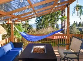 Unique Camano Cabin with Mountain and Water Views