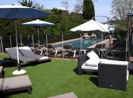 Hotel Cayrons Vence & St Paul de Vence，位于旺斯的酒店
