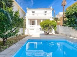 Stylish Art Deco villa near the sea 4 Bdrs Pool and garage