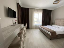 Pensiunea Agroturistica Marco，位于Dumbrăviţa的带泳池的酒店