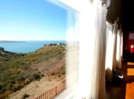 Beach Nest! Hot Tub! Sauna! BBQ Grill! AMAZING VIEWS!! Romantic Getaway! Dog Friendly!!