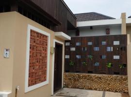 Villa Ulin A3 at Villa Ubud Anyer，位于西冷的酒店