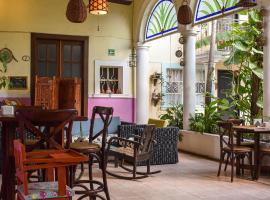 圣安娜酒店，位于梅里达的酒店