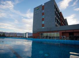 Hyatt Place Saltillo，位于萨尔蒂约的酒店