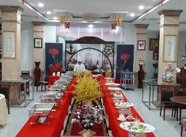 Phuc Ngoc Hotel，位于迪石机场 - VKG附近的酒店