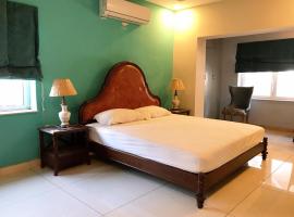 Morgah Resort - Guest Rooms，位于拉瓦尔品第的山林小屋
