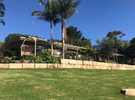 Getaway South Coast NSW - Holiday house with pool，位于Kianga的酒店
