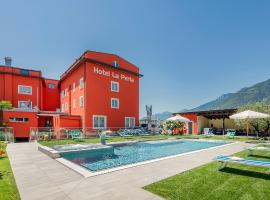 Hotel La Perla，位于Sant' Antonino (S. Antonino)的酒店