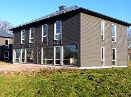Saxnäs Ferieboende L Sara，位于费尔耶斯塔登的酒店
