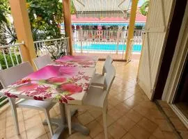 Charmant appartement avec piscine partagee a Pointe Noire 36m²