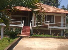 Coorg -Kunji Phad River View Homestay，位于维拉杰佩特的酒店