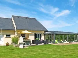 Villa charmante proche de Kersaint-Plabennec avec piscine privée