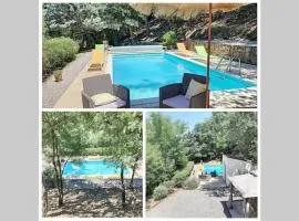 Maison avec piscine chauffée entre mer et montagne