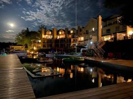 Muskoka Lakes Hotel and Resorts，位于卡灵港的酒店