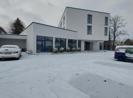 Pod Kogutkiem，位于戈尔利采的酒店