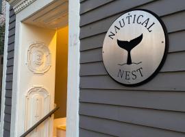 Nautical Nest Hudson，位于哈德逊的酒店