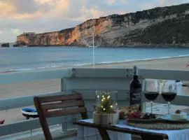 Beachfront Apartment Nazaré