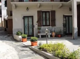 Apartment Madonna Del Sasso - Piemont 22867