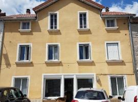 La Maison de Soso，位于Chambon-le-Château的酒店