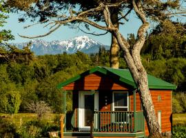 Crescent Beach and RV Park，位于安吉利斯港的酒店
