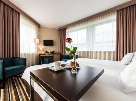 Hotel Victor Pruszków DeSilva，位于普鲁什库夫的酒店