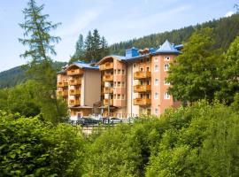 黛尔布兰塔小屋酒店，位于摩德纳迪-坎皮格里奥Madonna di Campiglio Ski Resort附近的酒店