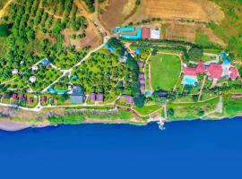 Anchaviyo Resort，位于Pālghar的酒店