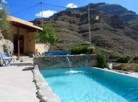 Casa con piscina privada en Cercados de Espino