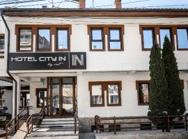 Hotel City IN，位于科查尼的酒店