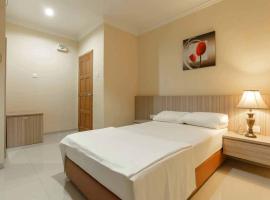 Queen Inn Batam RedPartner，位于Tanjungriau的酒店